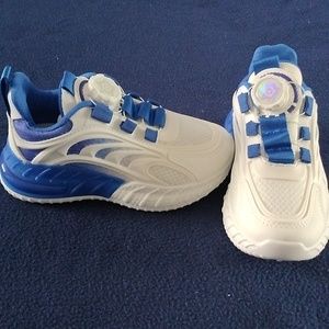 boys white leather non-slip lightweight running sneakers breathable comfortable